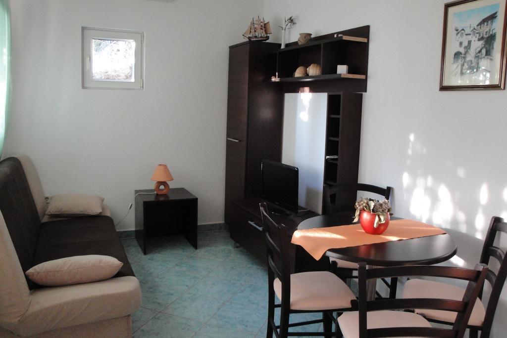 Apartment Hortenzija Baška Voda Quarto foto